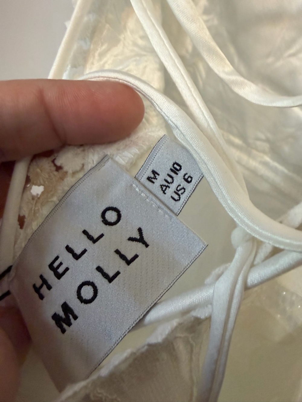 Hello Molly NWT Eyes On Me White Lace Backless Dress Size 6 Beach Bridal Sexy - Picture 8 of 10
